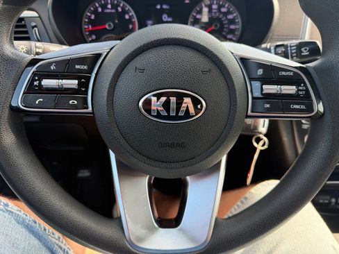 Used 2020 Kia Optima LX FWD image 21