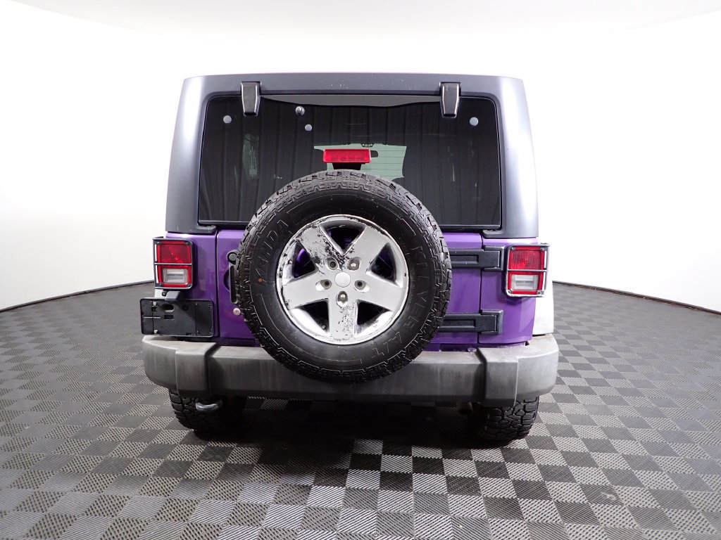 Used 2017 Jeep Wrangler Unlimited Sport w/ Connectivity Group AWD/4WD image 12