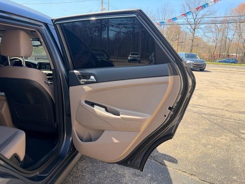Used 2020 Hyundai Tucson Value w/ Cargo Package image 23