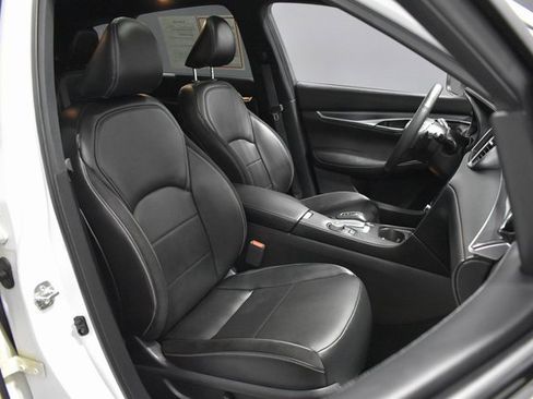 Used 2023 INFINITI QX50 Sport image 14