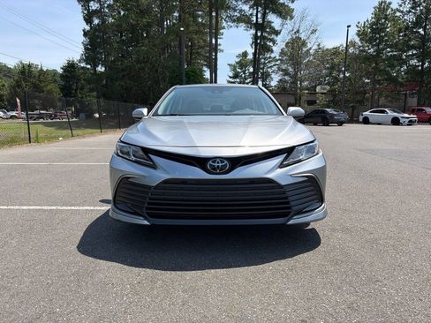 Used 2024 Toyota Camry LE FWD image 3