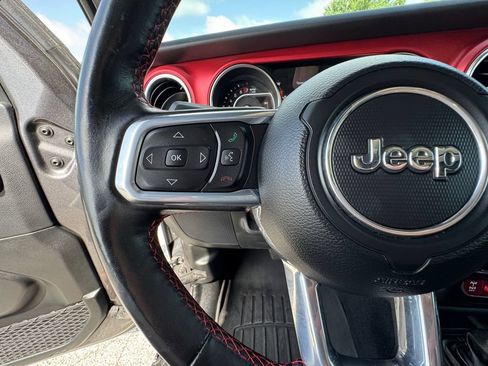 Used 2021 Jeep Gladiator Rubicon AWD/4WD image 22