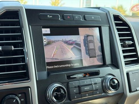 Used 2020 Ford F150 King Ranch w/ Equipment Group 601A Luxury AWD/4WD image 28