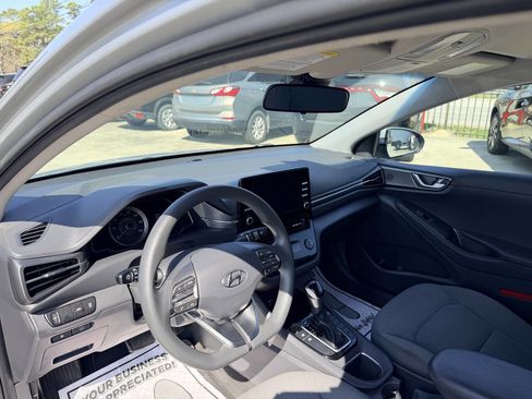 Used 2022 Hyundai Ioniq Blue image 13