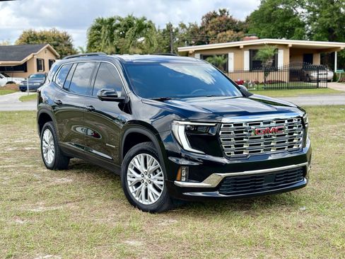 Used 2026 GMC Acadia Elevation w/ Elevation Premium Package image 4