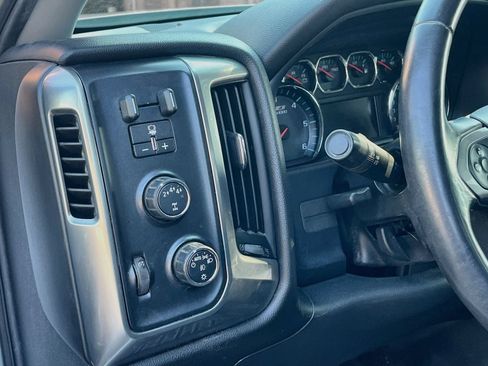 Used 2017 Chevrolet Silverado 2500 LT AWD/4WD image 10