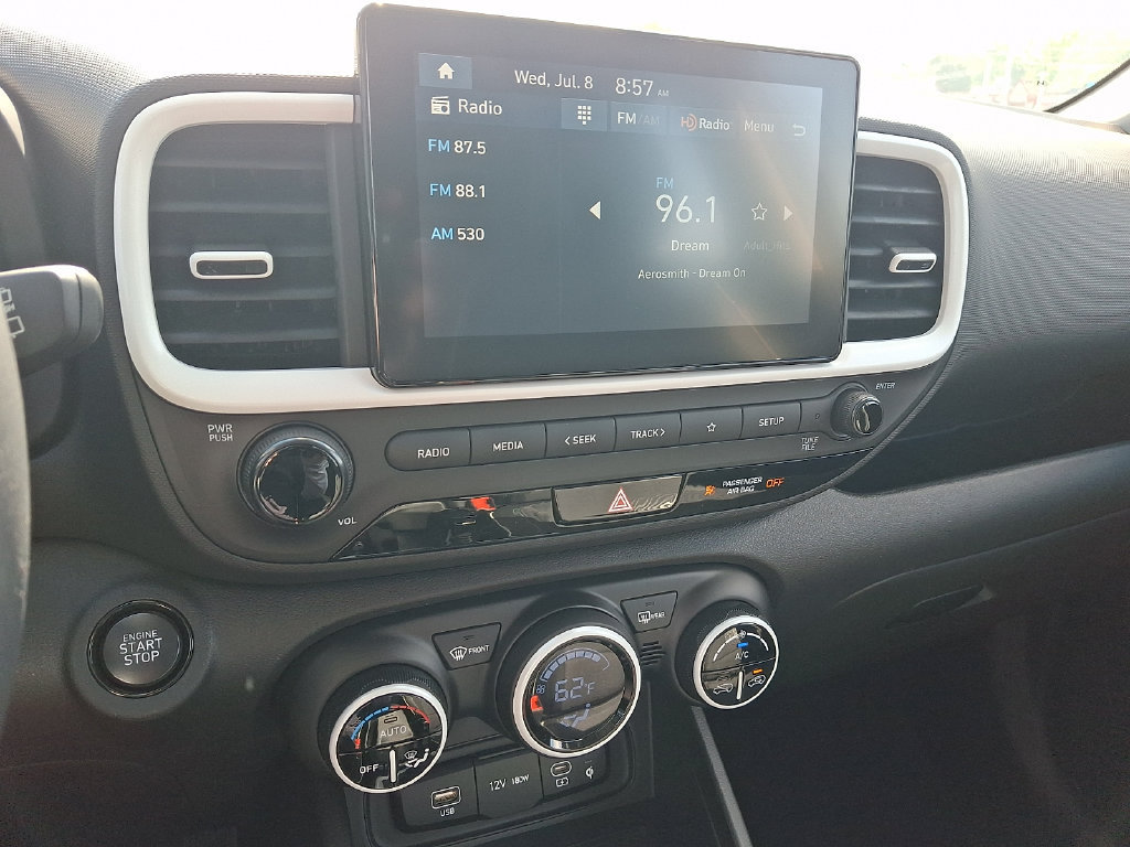 New 2026 Hyundai Venue SEL FWD image 9