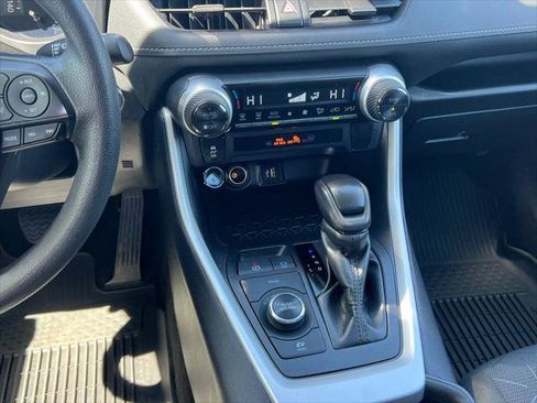 Certified 2025 Toyota RAV4 XLE AWD/4WD image 21