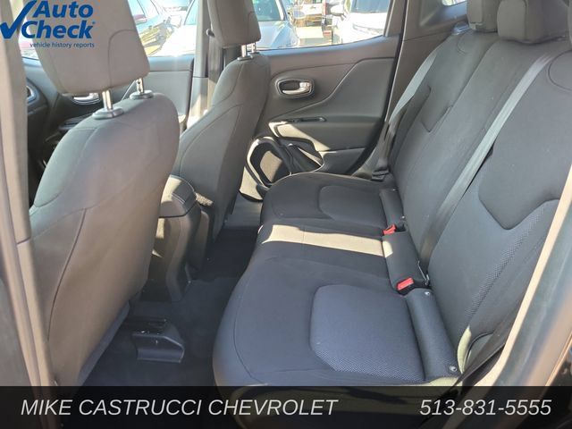 Used 2023 Jeep Renegade Latitude AWD/4WD image 22
