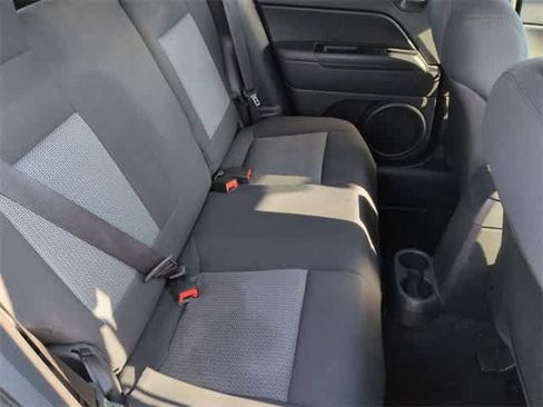 Used 2010 Jeep Patriot Sport image 20