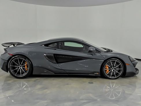 Used 2019 McLaren 600LT RWD image 11