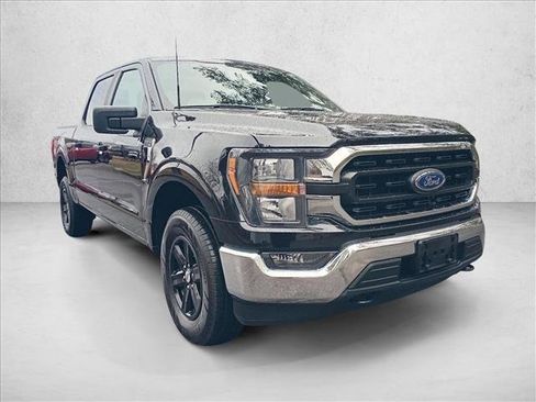 Used 2023 Ford F150 XLT image 3