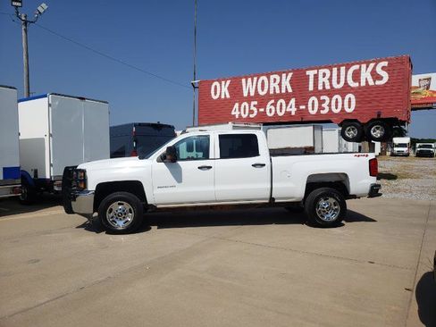Used 2019 Chevrolet Silverado 2500 W/T w/ WT Convenience Package AWD/4WD image 2