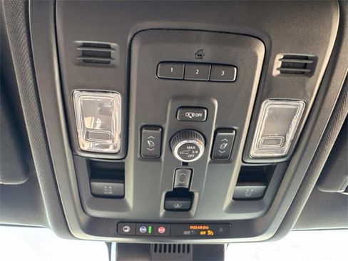 Used 2023 Chevrolet Tahoe High Country w/ Premium Package 2 image 24