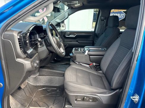 Used 2023 Chevrolet Silverado 1500 LT w/ Protection Package AWD/4WD image 19