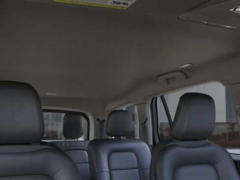 New 2026 Lincoln Aviator Premiere image 22