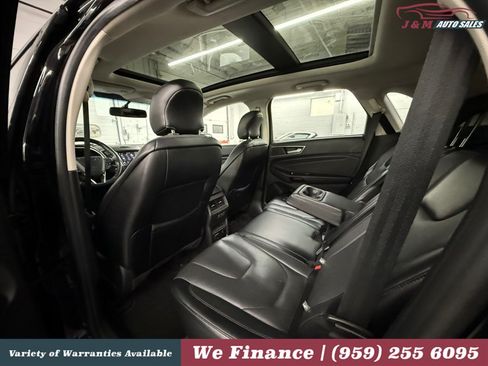 Used 2017 Ford Edge Titanium w/ Equipment Group 301A AWD/4WD image 33