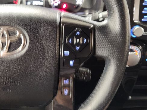 Used 2021 Toyota 4Runner TRD Off-Road Premium AWD/4WD image 52
