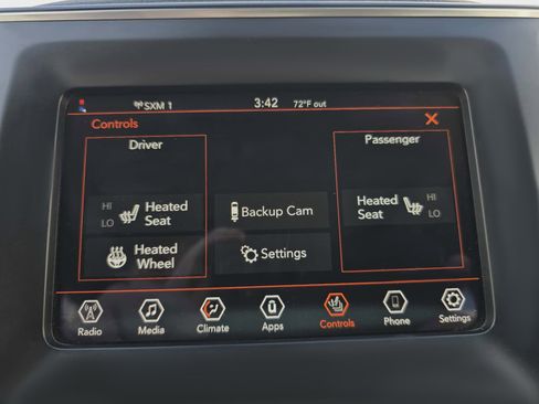 Used 2021 Jeep Cherokee Latitude Lux w/ Sun & Sound Group image 22