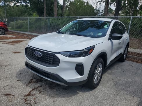 Used 2025 Ford Escape Active AWD/4WD image 4