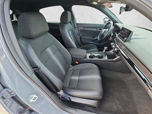 Used 2025 Honda Civic Sport image 19