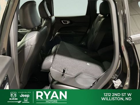 New 2026 Jeep Compass Latitude AWD/4WD image 46