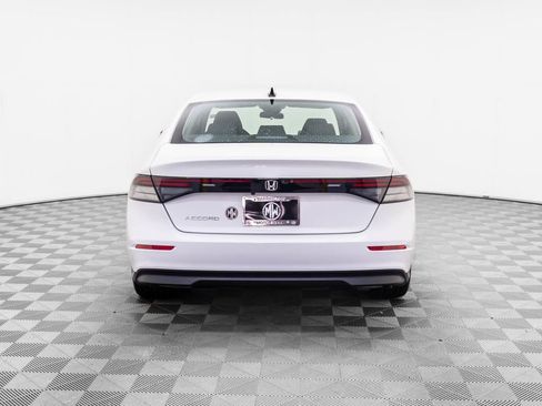 Used 2025 Honda Accord SE image 5