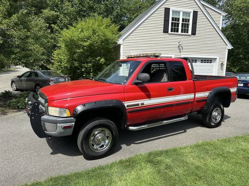 Used 1999 Dodge Ram 2500 Truck 4x4 Quad Cab image 1