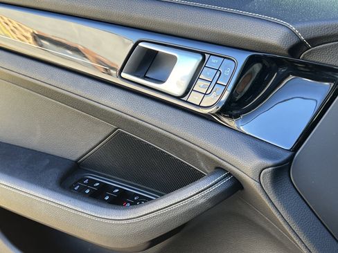 Certified 2020 Porsche Panamera Edition image 28