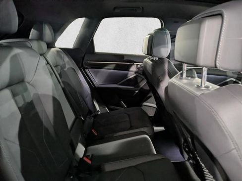 Certified 2025 Audi Q3 2.0T Premium w/ Convenience Package image 20