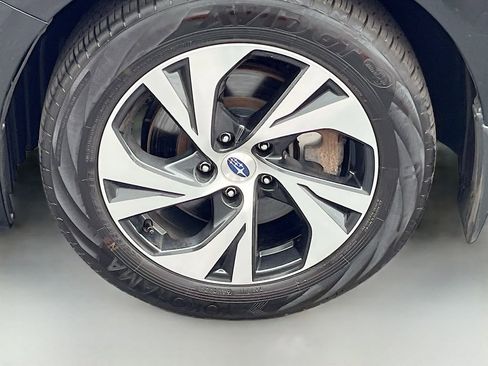 Used 2025 Subaru Legacy Premium AWD/4WD image 31