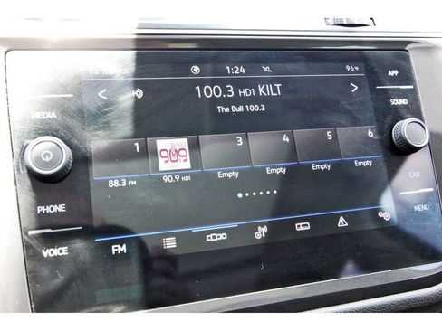 Used 2022 Volkswagen Tiguan SE AWD/4WD image 27