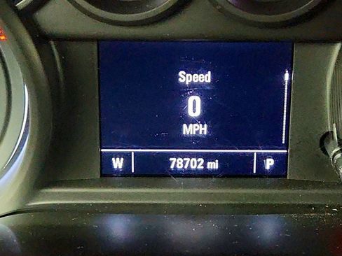 Used 2020 Chevrolet Silverado 1500 Custom w/ Custom Value Package image 15