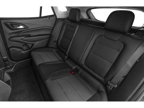 Used 2025 Chevrolet Trax LS FWD image 9