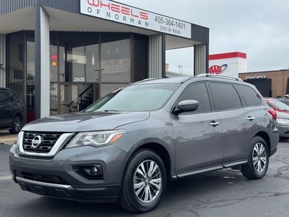 Used 2020 Nissan Pathfinder SV