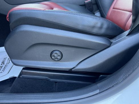 Used 2020 Mercedes-Benz GLC 300 4MATIC Coupe image 12