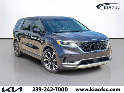Certified 2023 Kia Carnival EX FWD image 1