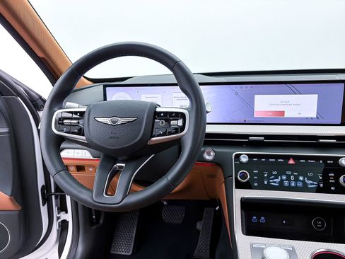 Used 2025 Genesis GV80 3.5T Advanced AWD/4WD image 6
