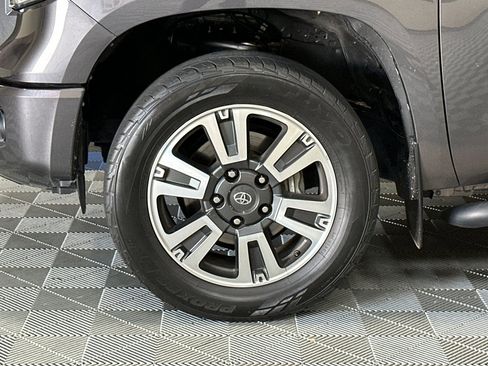 Used 2018 Toyota Tundra SR5 w/ TRD Sport Package image 40