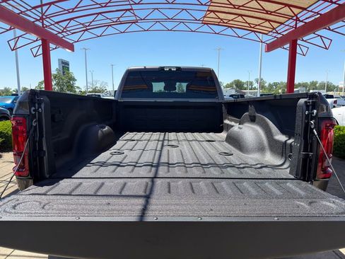 New 2026 RAM 3500 Big Horn AWD/4WD image 25