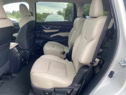 New 2025 Subaru Ascent Limited image 8