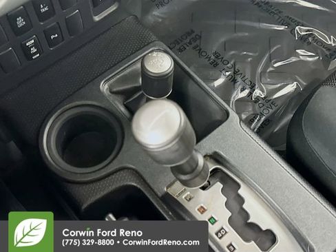 Used 2008 Toyota FJ Cruiser 4WD image 18