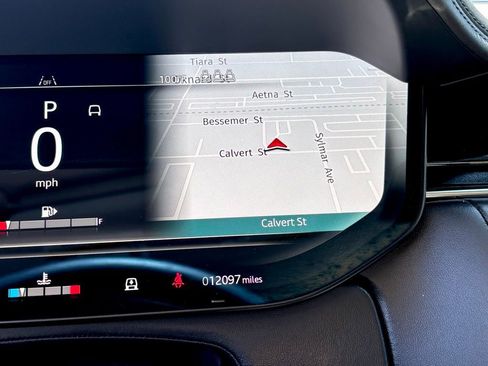 Used 2024 Land Rover Range Rover SE image 20