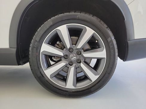Used 2023 Honda Pilot Touring image 12