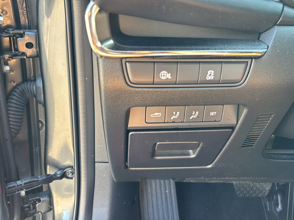Used 2025 MAZDA MAZDA3 s FWD image 20