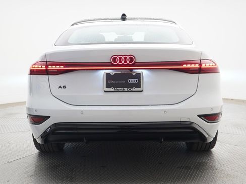 Used 2025 Audi A6 e-tron Premium Plus w/ Premium Plus RWD image 4