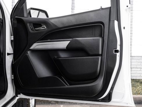 Used 2021 Chevrolet Colorado LT w/ Fleet Safety Package image 34