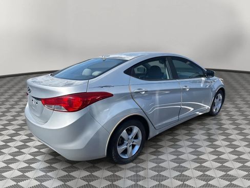 Used 2013 Hyundai Elantra GLS FWD image 3