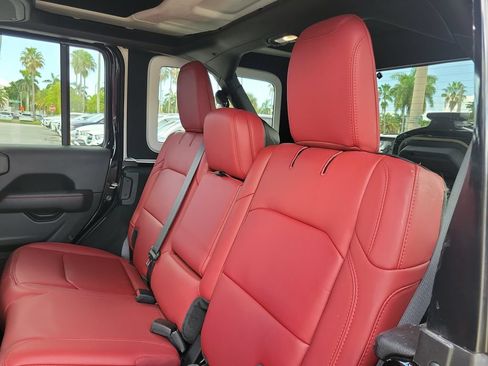 Used 2024 Jeep Wrangler Unlimited Rubicon 392 AWD/4WD image 15