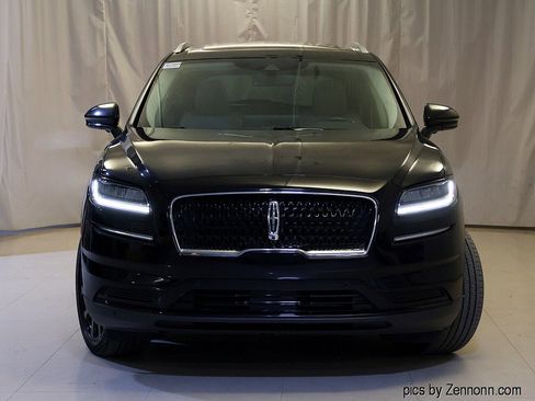 Used 2022 Lincoln Nautilus Reserve w/ Equipment Group 201A image 5